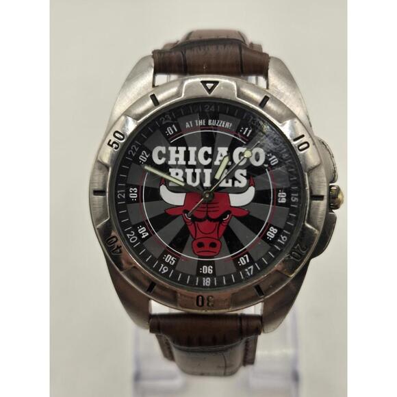 Vintage Fossil Watch Chicago Bulls At The Buzzer Leather Band NBA At 50 - Picture 1 of 9